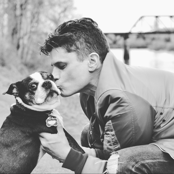 Meet your Posher, Chris - Picture 1 of 3